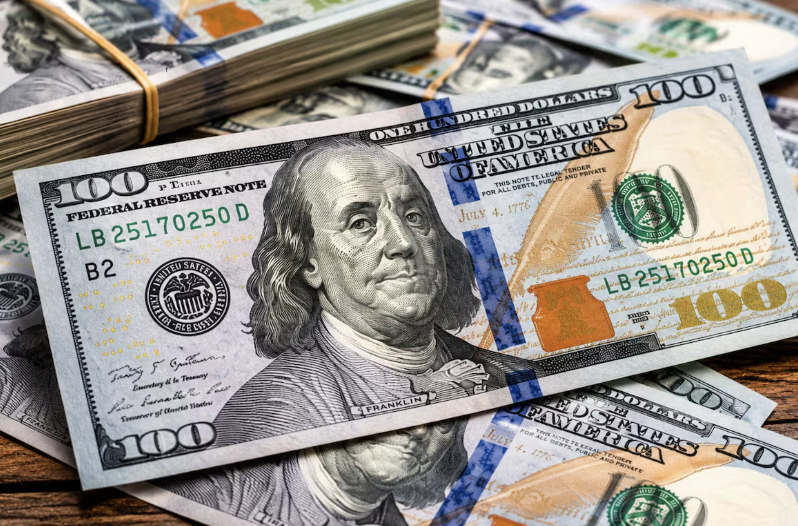 El dólar alcanza su cotización máxima del año rozando los&nbsp;$1.500