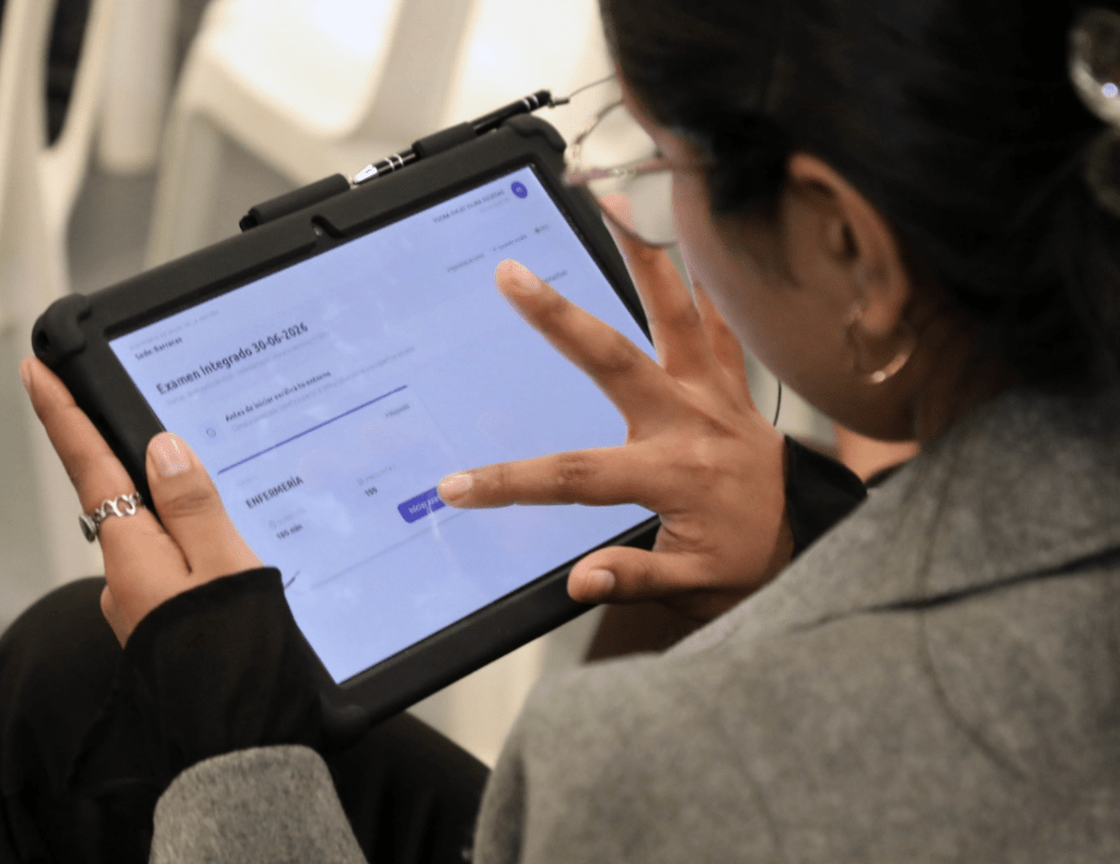 Con controles antifraude, el Gobierno realizó el primer examen de residencias 100% digital 