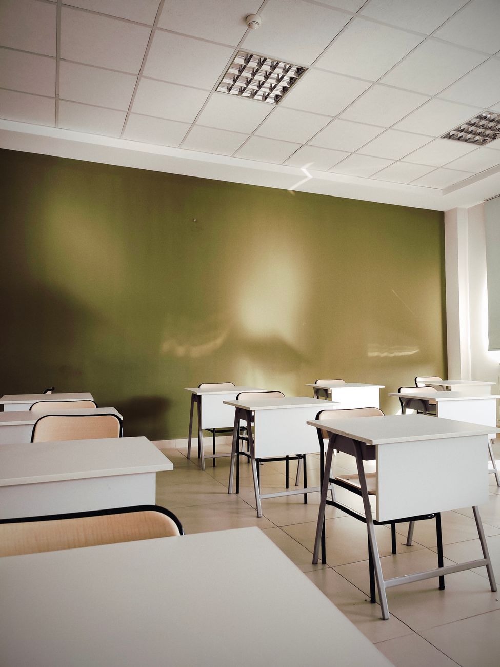 Paro docente con adhesión desigual en escuelas de Ciudad y&nbsp;Provincia